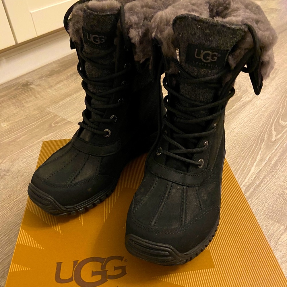 UGG Adirondack Boot II in Black